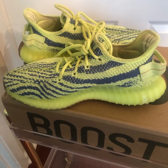 YEEZY BOOST 350 - Picture 5 of 14